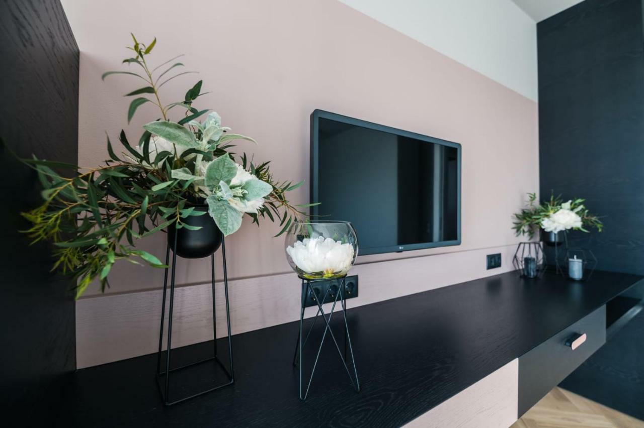 Maestro Design Hotel リエパーヤ エクステリア 写真