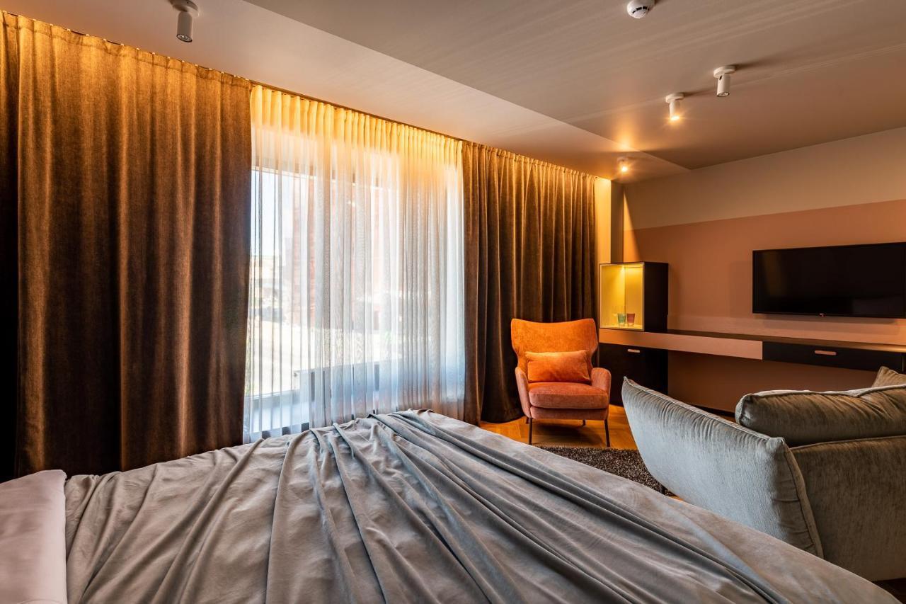 Maestro Design Hotel リエパーヤ エクステリア 写真
