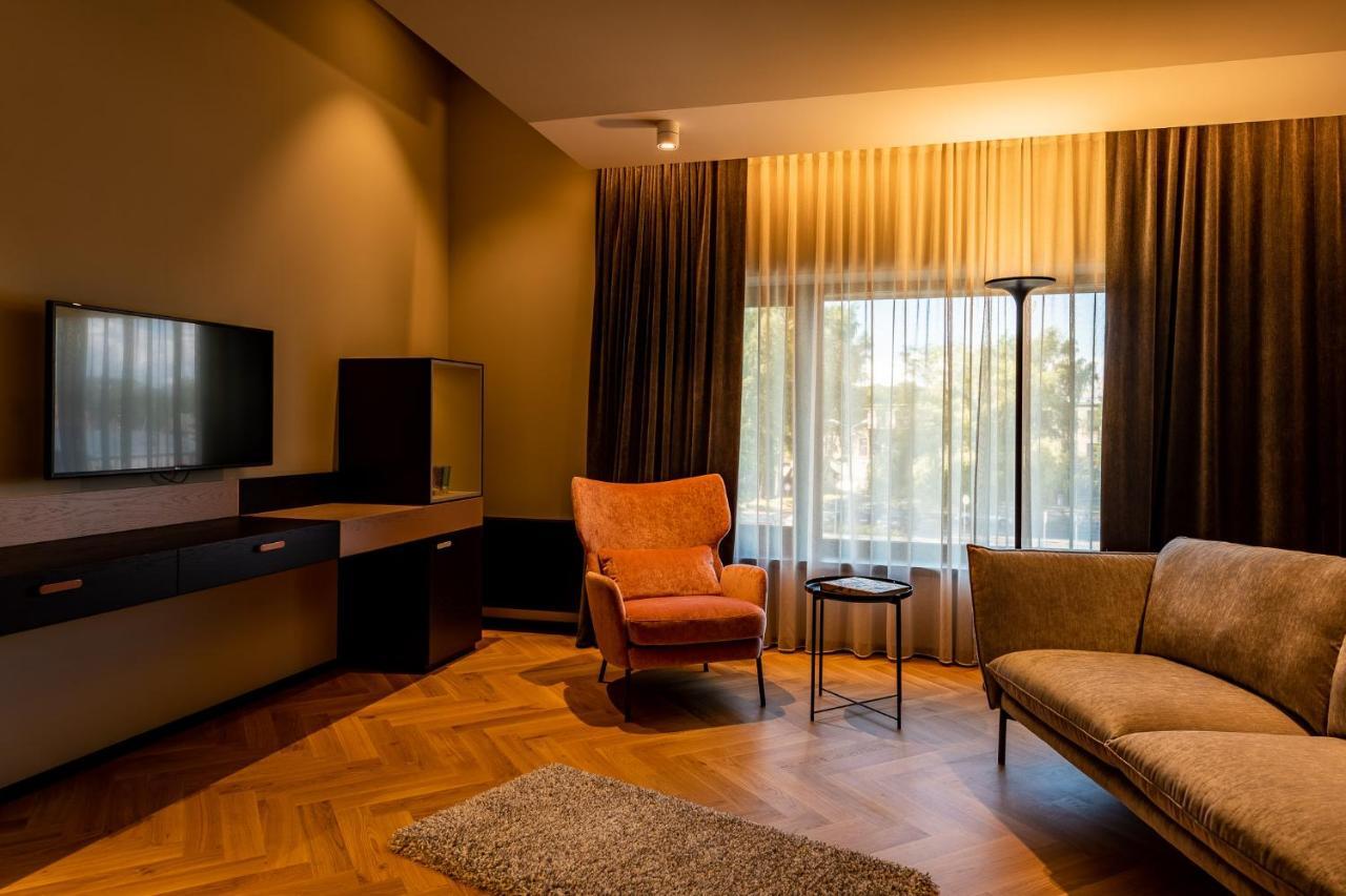 Maestro Design Hotel リエパーヤ エクステリア 写真